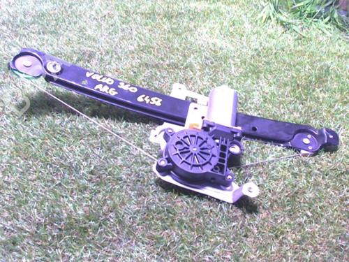 Rudehejsemekanisme venstre bagtil VOLVO S60 I (384) 2.4 D | BP24024914C24 