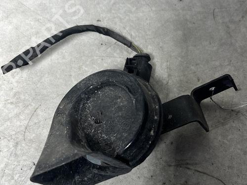 horn-audi-a3-8p1-2003-2004-2005-2006-2007-2008-2009-2010-2011-2012-2013-31761285 main image