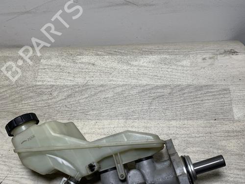 brake-master-cylinder-toyota-corolla-_e12_-2001-2002-2003-2004-2005-2006-2007-2008-25376778 main image