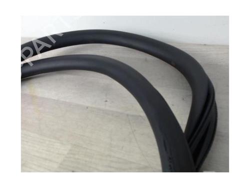 Rubber door seal PEUGEOT 208 II (UB_, UP_, UW_, UJ_) 1.2 PureTech 75 | BP24027070C142 