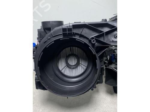 Heater matrix box AUDI A3 Sportback (8VA, 8VF) 1.6 TDI | BP30808070M61