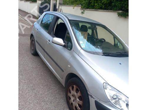 Used Fuse box PEUGEOT 307 (3A/C) 1.4 16V (88 hp) 30736975