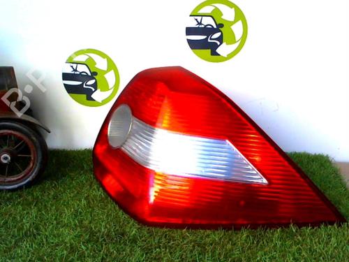 right-taillight-renault-megane-ii-saloon-lm01_-2003-23981262 main image