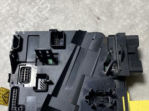 control-unit-audi-tt-8j3-2006-2007-2008-2009-2010-2011-2012-2013-2014-2015-30667173 main image