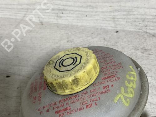 Brake master cylinder AUDI 80 B4 Saloon (8C2) 1.9 TDI | BP28118648M77