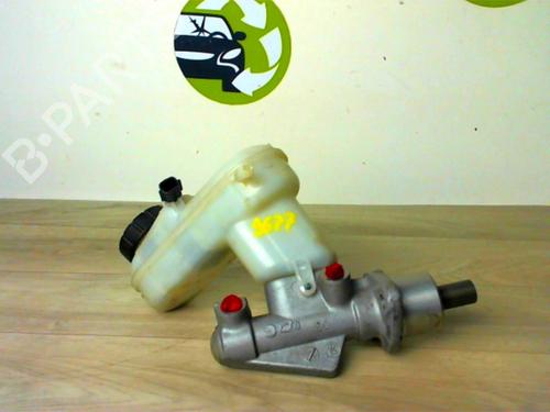Used Brake master cylinder RENAULT TWINGO II (CN0_) 1.5 dCi (CN0E) (64 hp) 24021255