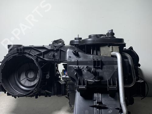 Gebläsekasten für AUDI A3 Sportback (8VA, 8VF) 1.6 TDI (115 hp) 30808070