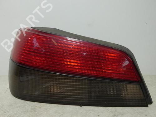 Rückleuchte Links für PEUGEOT 306 Hatchback (7A, 7C, N3, N5) 1.6 (89 hp) 32394651