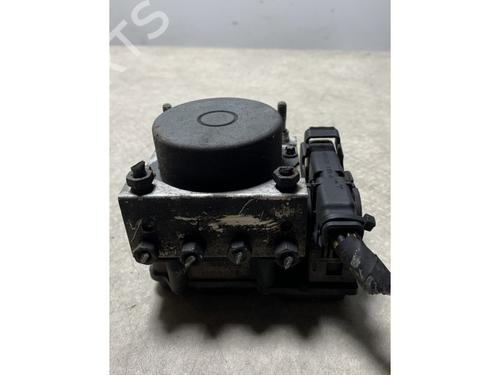 Used ABS pump NISSAN NOTE (E11, NE11) 1.5 dCi (86 hp) 22741823