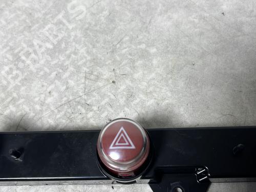 Warning switch FIAT 500 C (312_) 1.4 (312CXC1B, 312AXC1B) | BP32025854I22