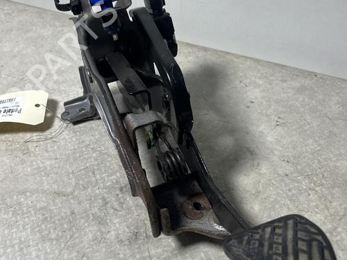 koblingspedal-renault-koleos-i-hy_-2008-32143269 main image