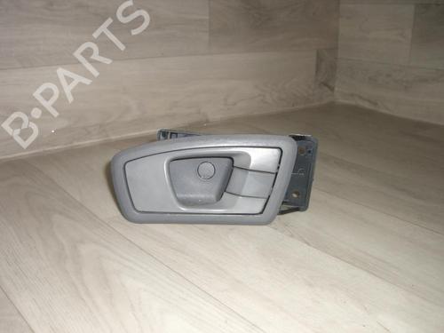 Højre fortil invendig håndtag KIA CARENS I MPV (FC, FJ) 2.0 CRDi (113 hp) 24021298