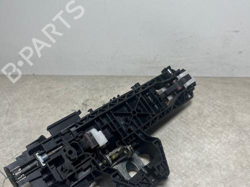 Maniglia esterna posteriore sinistra Maniglia esterna posteriore sinistra MERCEDES-BENZ A-CLASS (W176) A 180 CDI / d (176.012) (109 hp) 34471117 34471117