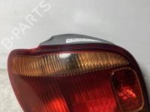 Used Left taillight TOYOTA YARIS (_P1_) 1.4 D-4D (NLP10_, NLP10R) (75 hp) 31086321