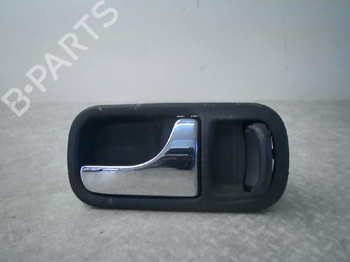 Used Front right interior door handle NISSAN TERRANO II (R20) 3.0 Di 4WD (154 hp) 24025123