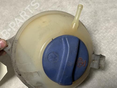 Ekspansjonstank Ekspansjonstank VW GOLF III (1H1) 1.9 TD, GTD (75 hp) 30807678 30807678