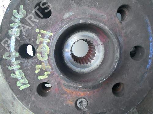 Used Left front steering knuckle OPEL MERIVA A MPV (X03) 1.7 DTI (E75) (75 hp) 32330170