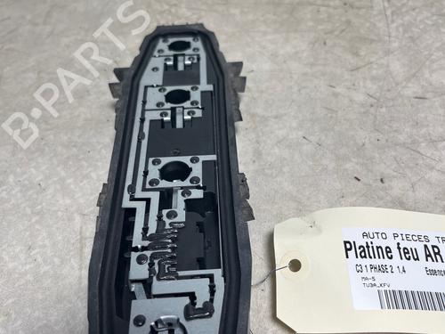 Éclairage de plaque d'immatriculation Éclairage de plaque d'immatriculation CITROËN C3 I (FC_, FN_) 1.4 i (73 hp) 35805380 35805380