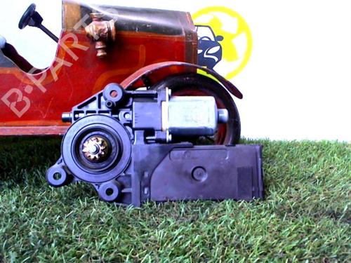 Left front window motor RENAULT MEGANE III Hatchback (BZ0/1_, B3_) 1.5 dCi (BZ09, BZ0D, BZ1W, BZ29, BZ14) | BP21181641E21 