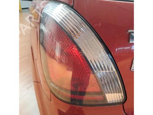 Used Left taillight KIA RIO II (JB) 1.4 16V (97 hp) 24026762