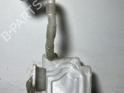 Used Windscreen washer tank VW SCIROCCO III (137, 138) 2.0 TDI (140 hp) 31058136