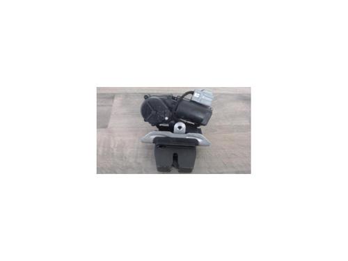 Used Tailgate lock FORD MONDEO V Hatchback (CE) 2.0 EcoBlue (150 hp) 24132460