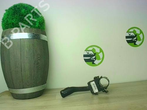 Commutateur SKODA FABIA I (6Y2) 1.2 (54 hp) 24024192