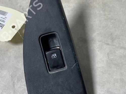 Used Right front window switch SUBARU FORESTER (SJ_) 2.0 i AWD (SJ5) (150 hp) 30807547