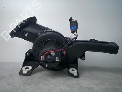 Air vent PEUGEOT 5008 (0U_, 0E_) 1.6 HDi | BP24027577I21