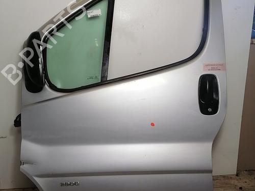 Used Left front door RENAULT TRAFIC II Van (FL) 2.5 dCi 135 (FL0D) (135 hp) 31087384