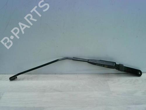 Used Front windshield wiper arm RENAULT MASTER II Van (FD) 2.5 dCi (FD02) (101 hp) 24023273