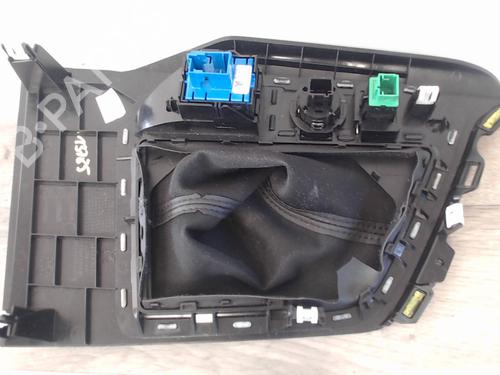 Switch PEUGEOT 3008 II SUV (MC_, MR_, MJ_, M4_) 1.2 THP/ PureTech 130 (MRHNSM, MRHNSU, MRHNSJ, MRHNYW,... | BP25619882I30