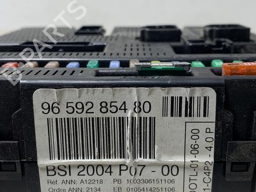 Fuse box PEUGEOT 1007 (KM_) 1.6 HDi | BP29863923E1