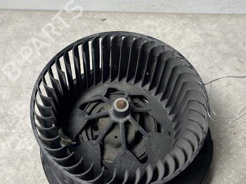 Used Heater blower motor Heater blower motor VW TOURAN (1T1, 1T2) 2.0 TDI (136 hp) 31669929 31669929