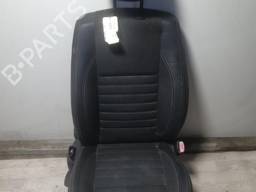 Sedile anteriore destro Sedile anteriore destro RENAULT LAGUNA III (BT0/1) 2.0 dCi (BT01, BT08, BT09, BT0E, BT0K, BT12, BT1C, BT1D,... (150 hp) 33818525 33818525