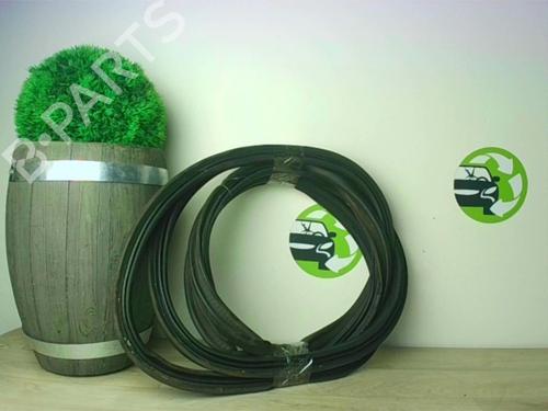 Gummiliste AUDI TT (8N3) 1.8 T (180 hp) 25618570