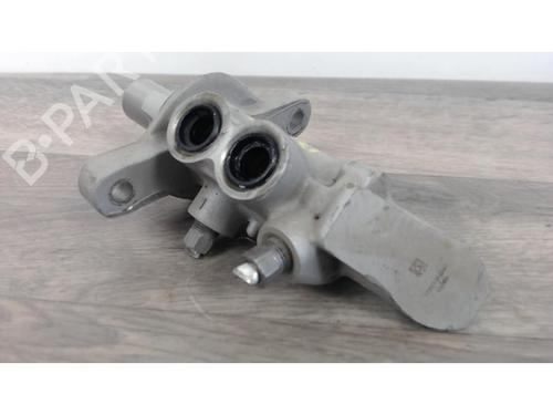 Brake master cylinder RENAULT MEGANE IV Hatchback (B9A/M/N_) 1.6 dCi 130 (B9A4) | BP25478450M77 