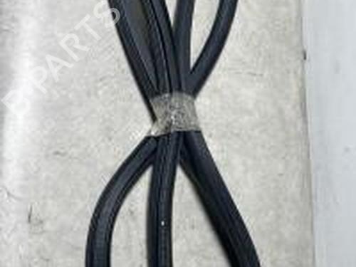 Używane Gumowa uszczelka drzwi OPEL ZAFIRA TOURER C (P12) 2.0 CDTi (75) (130 hp) 30981528