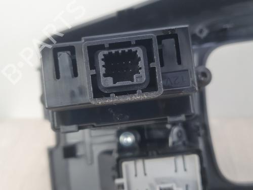 Middle console RENAULT LAGUNA III (BT0/1) 2.0 dCi (BT07, BT0J, BT14, BT1A, BT1S) | BP31252182I22 