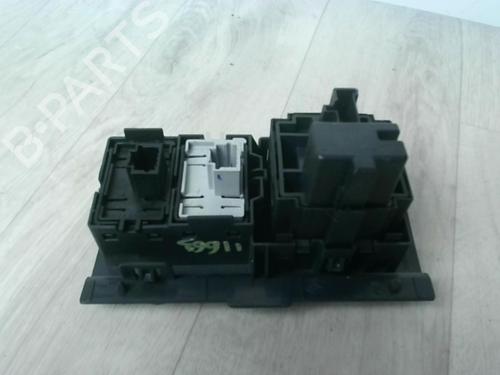 Used Headlight switch RENAULT LAGUNA III (BT0/1) 1.5 dCi (BT00, BT0A, BT0T, BT1J) (110 hp) 21182253