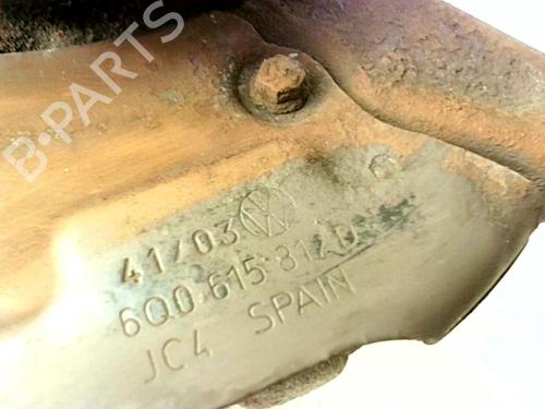 Used Right front steering knuckle VW POLO IV (9N_, 9A_) 1.2 12V (64 hp) 24021835