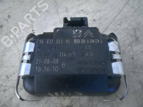 Used Electronic sensor Electronic sensor MERCEDES-BENZ B-CLASS Sports Tourer (W245) B 200 CDI (245.208) (140 hp) 21182698 21182698