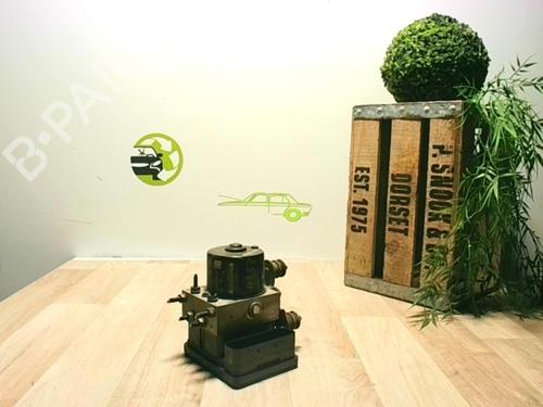 Used ABS pump AUDI A3 (8P1) 1.9 TDI (105 hp) 25917139