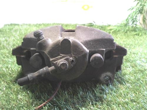 Left front brake caliper AUDI A3 (8P1) 2.0 TDI 16V | BP25618454M105 