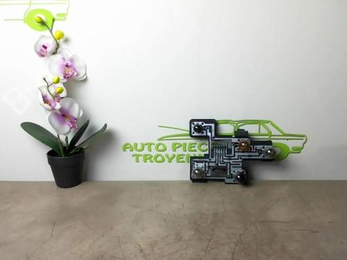 licence-plate-light-opel-vectra-b-hatchback-j96-1995-1996-1997-1998-1999-2000-2001-2002-2003-24022992 main image