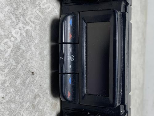 Used Climate control MERCEDES-BENZ S-CLASS (W220, V220) S 320 CDI (220.026, 220.126) (197 hp) 28157722