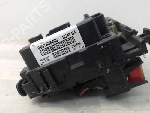 Fuse box PEUGEOT 206 Hatchback (2A/C) 1.6 HDi 110 | BP24028003E1