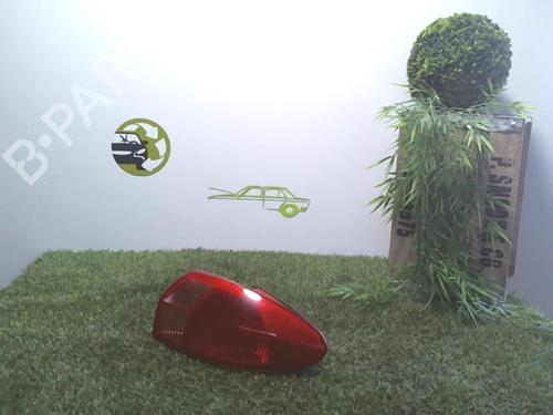 Used Right taillight ALFA ROMEO 147 (937_) 1.6 16V T.SPARK ECO (937.AXA1A, 937.BXA1A) (105 hp) 25618601