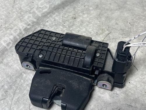 tailgate-lock-peugeot-5008-0u_-0e_-2009-2010-2011-2012-2013-2014-2015-2016-2017-31084991 main image