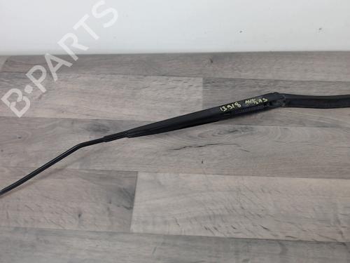 front-windshield-wiper-arm-renault-clio-iv-grandtour-kh_-2012-2013-2014-2015-2016-2017-2018-2019-2020-2021-25157223 main image